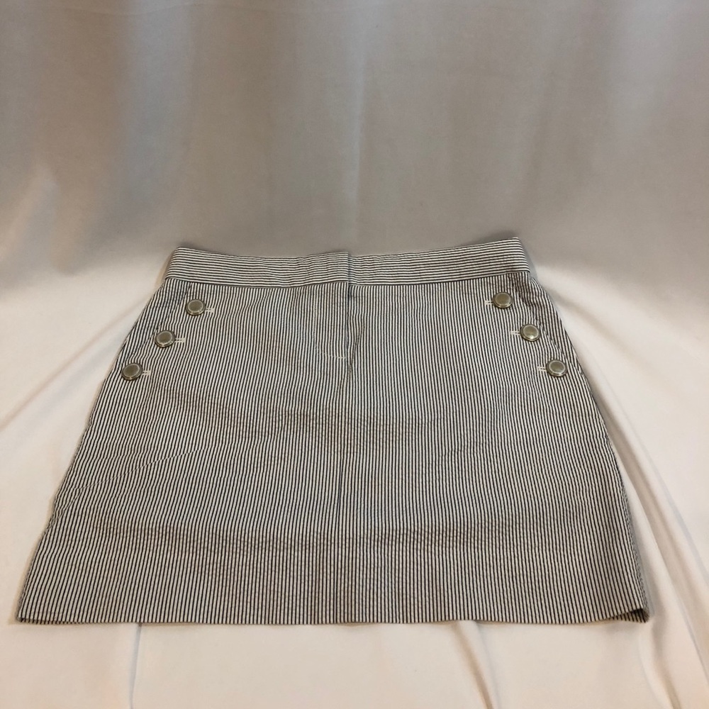 EUC J Crew Pinstripe Skirt Size 2